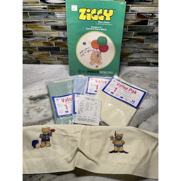 Vintage Lot 1980s Ziggy Designs Counted Cross Stitch Book, Fabric USA Made - Picture 1 of 8
